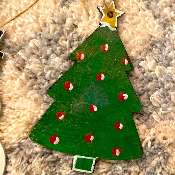 ๐ BUNDLE/3 ๐๐๏ธ HANDPAINTED ADORABLE ORNAMENTS CHRISTMAS ๐ TREES & SNOWMAN - Picture 3 of 6